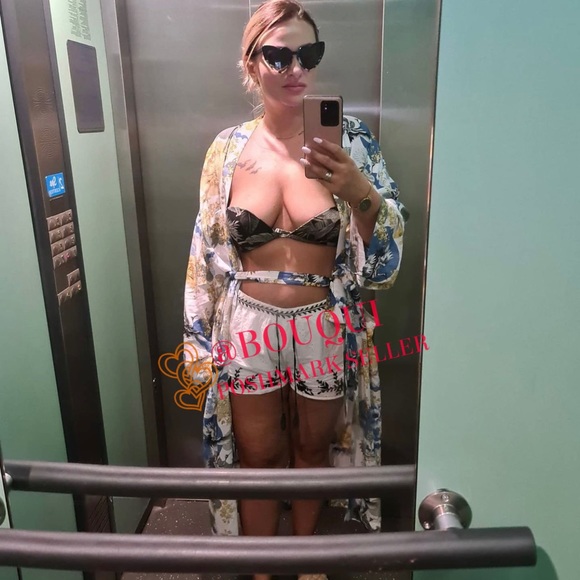 BLOGGER FAV ZARA FLORAL PRINTED BELTED KIMONO - Picture 5 of 6